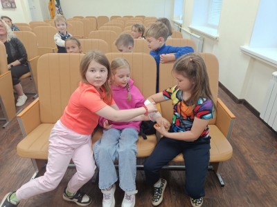В ФБУЗ МСЧ №9 ФМБА России в честь Дня защиты детей прошли праздничные мероприятия, посвященные здоровью и безопасности детей