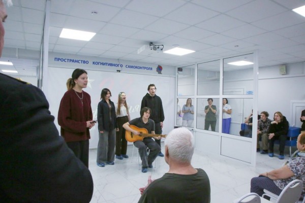 Студенты университета «Дубна» организовали праздничный концерт для пациентов МСЧ №9 ФМБА России