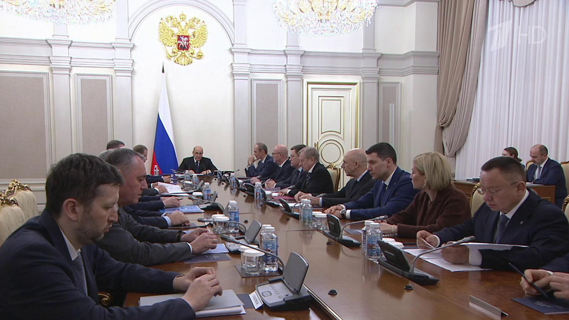 Кабмин утвердил комплексные планы развития Арктики